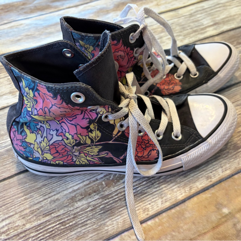 Women's Converse All Star High Top Floral Canvas Sneakers Sz 7